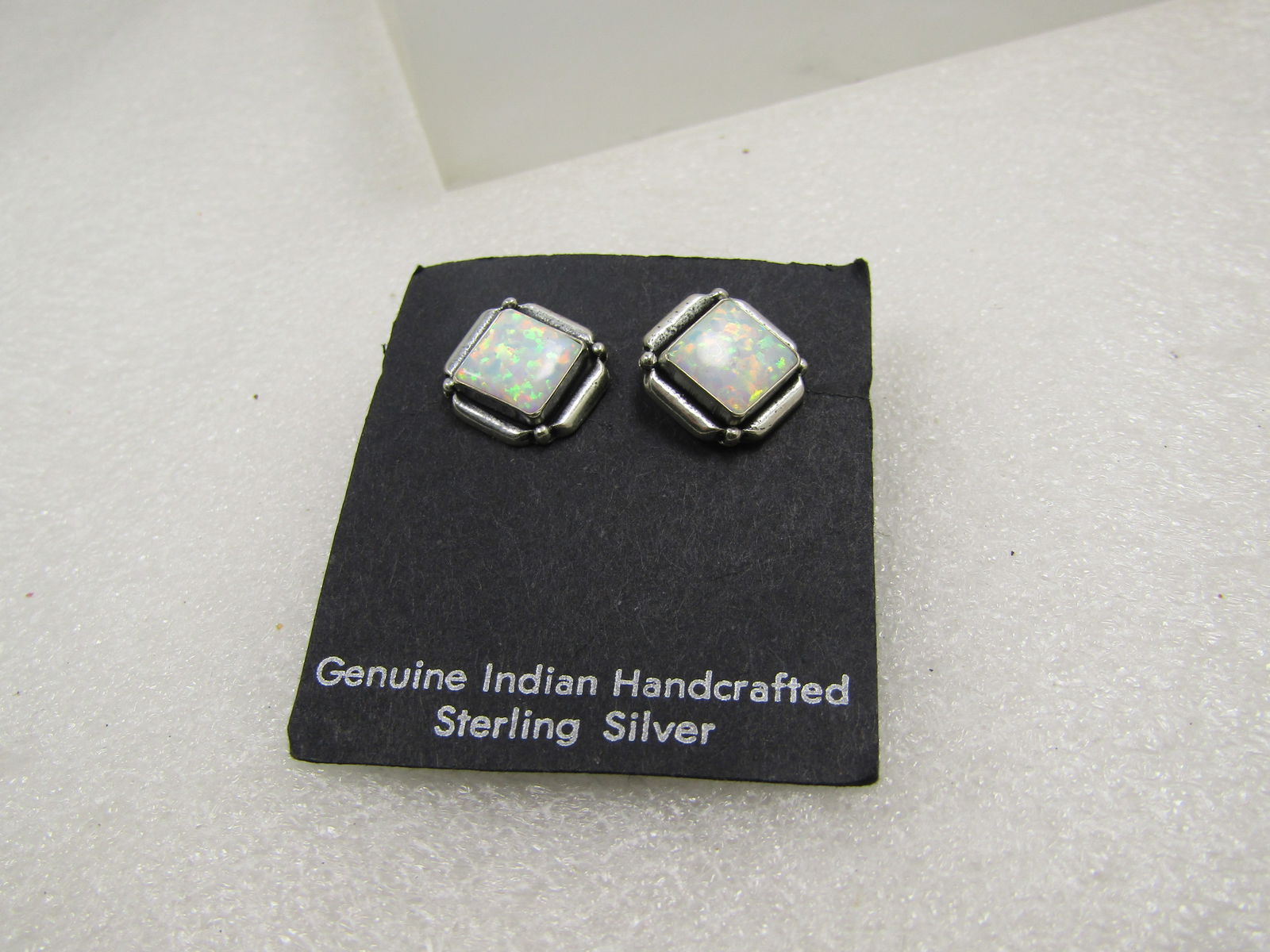 Vintage Sterling 1940's Green Onyx Earrings, Mexico, Screwback: Vintage Sterling 1940's Green Onyx Earrings, Mexico, Screwback. These are marked sterling and test as sterling with an appx. weight of 8.21 grams. They are also signed Mexico. They have a bow-like des