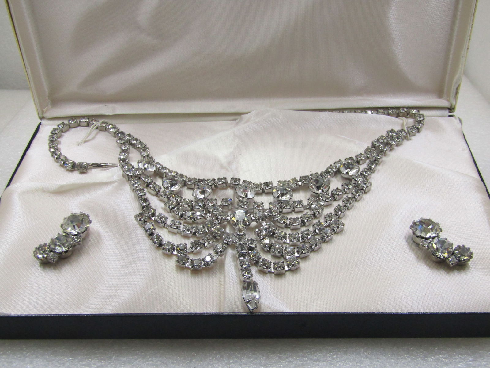 Vintage Rhinestone Bib Necklace & Earrings Art Deco Themed Set in Box (1 of 8)