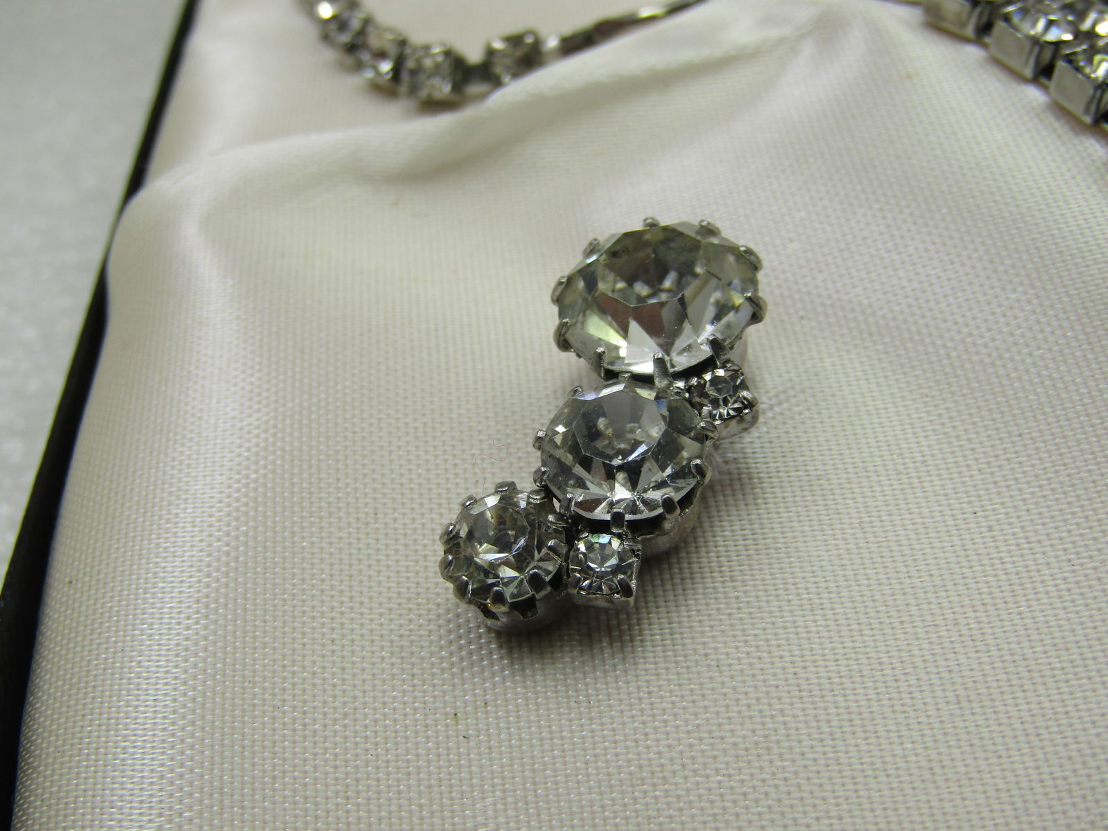 Vintage Rhinestone Bib Necklace & Earrings Art Deco Themed Set in Box - 7