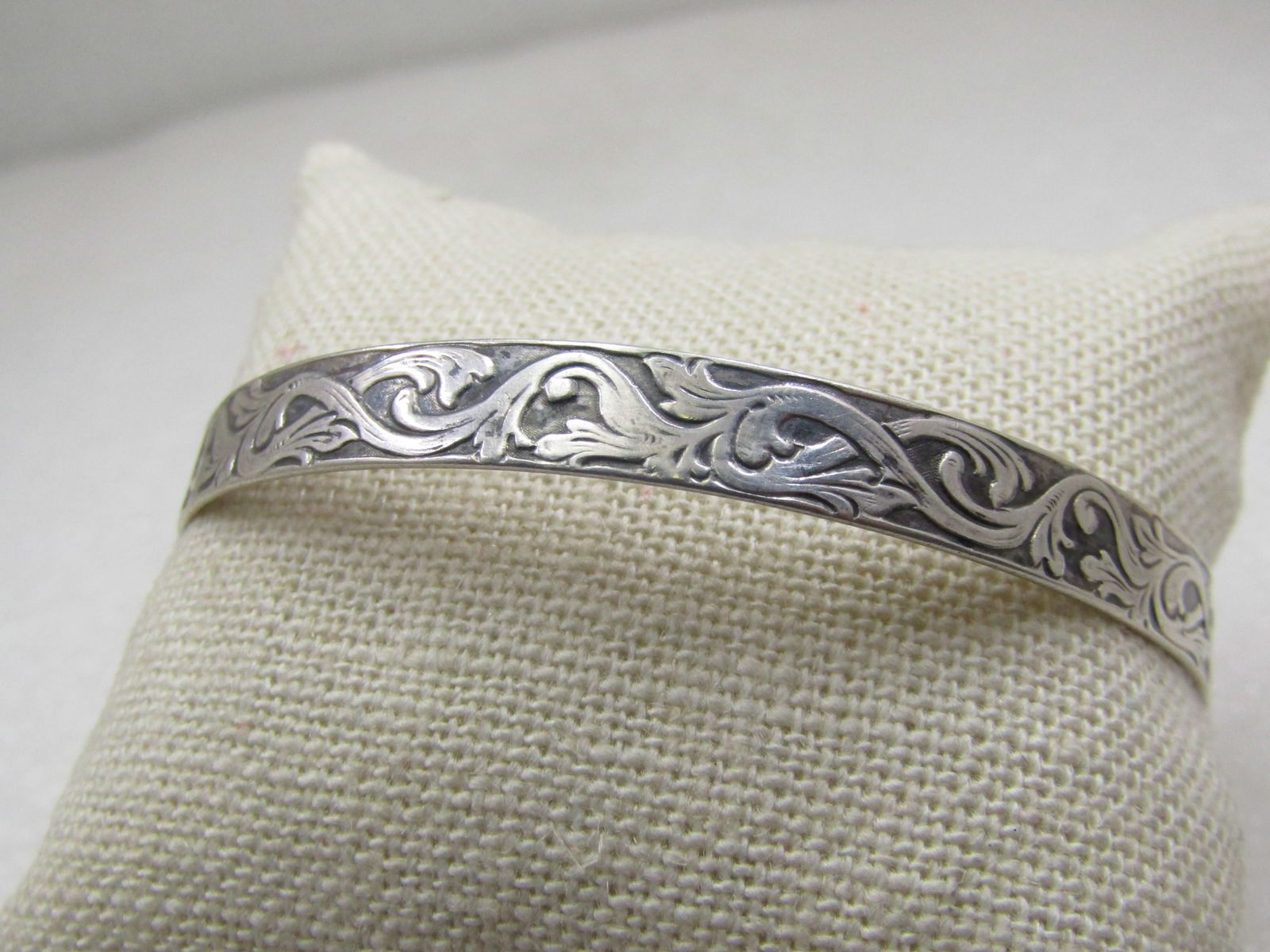 Vintage 6.5mm Sterling Bracelet, 7.75" Scrolled (1 of 6)