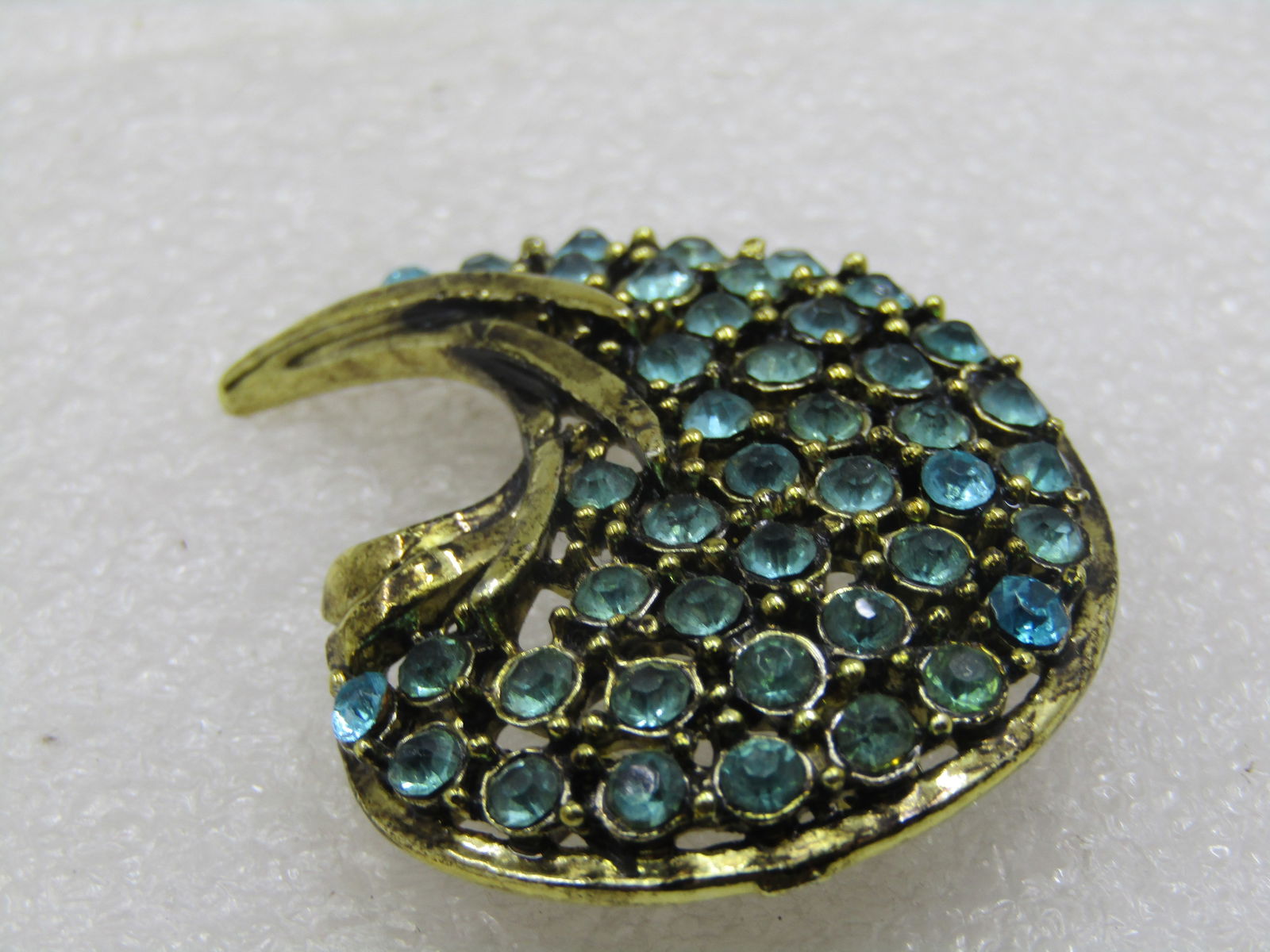 Vintage Aqua Rhinestone Crescent Brooch, 1.75" by 1.5". Gold tone. 1950's-1960's. - 3