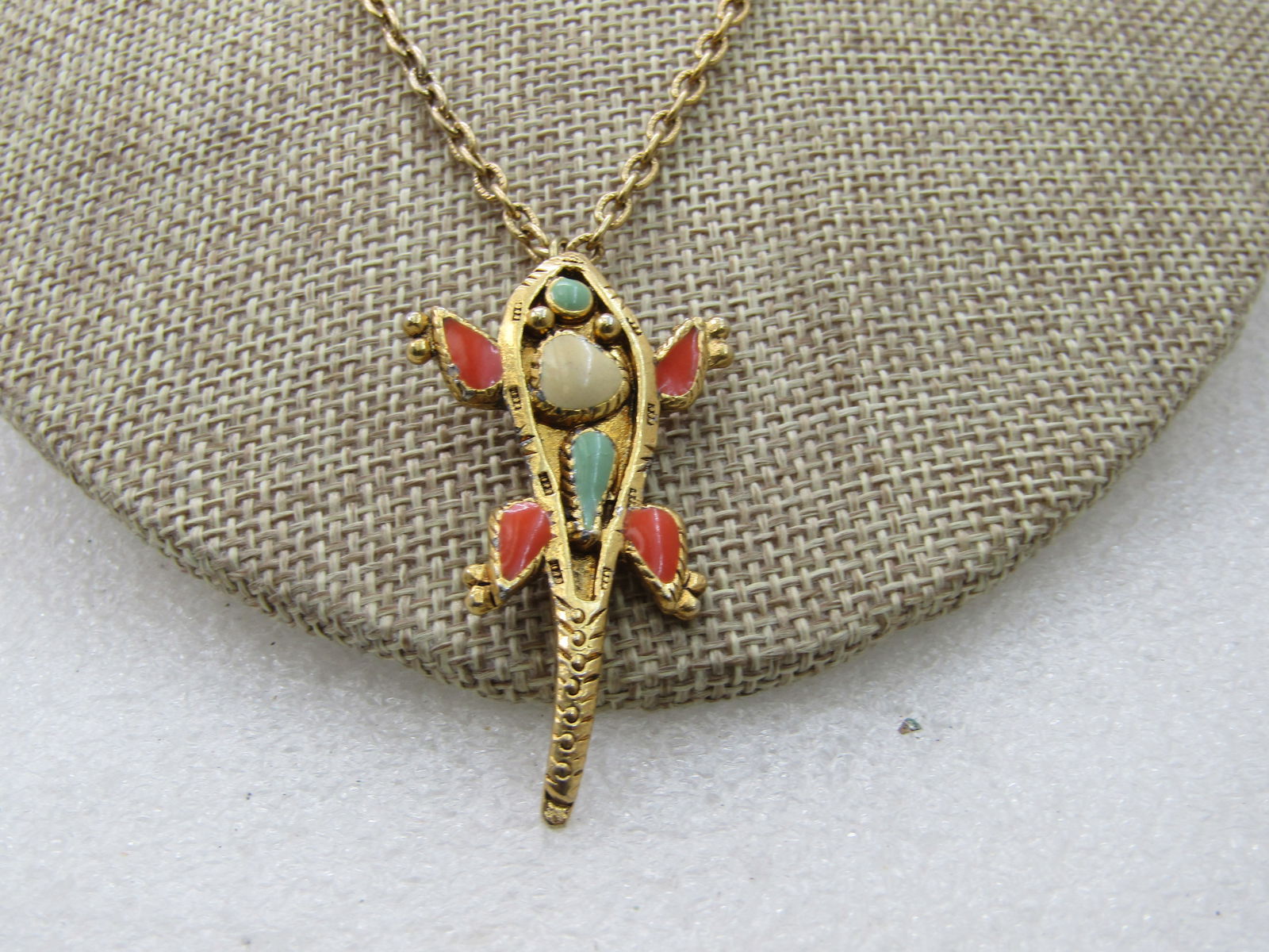 Vintage Ancient Themed Alligator Necklace, 18" Gold Tone - 3