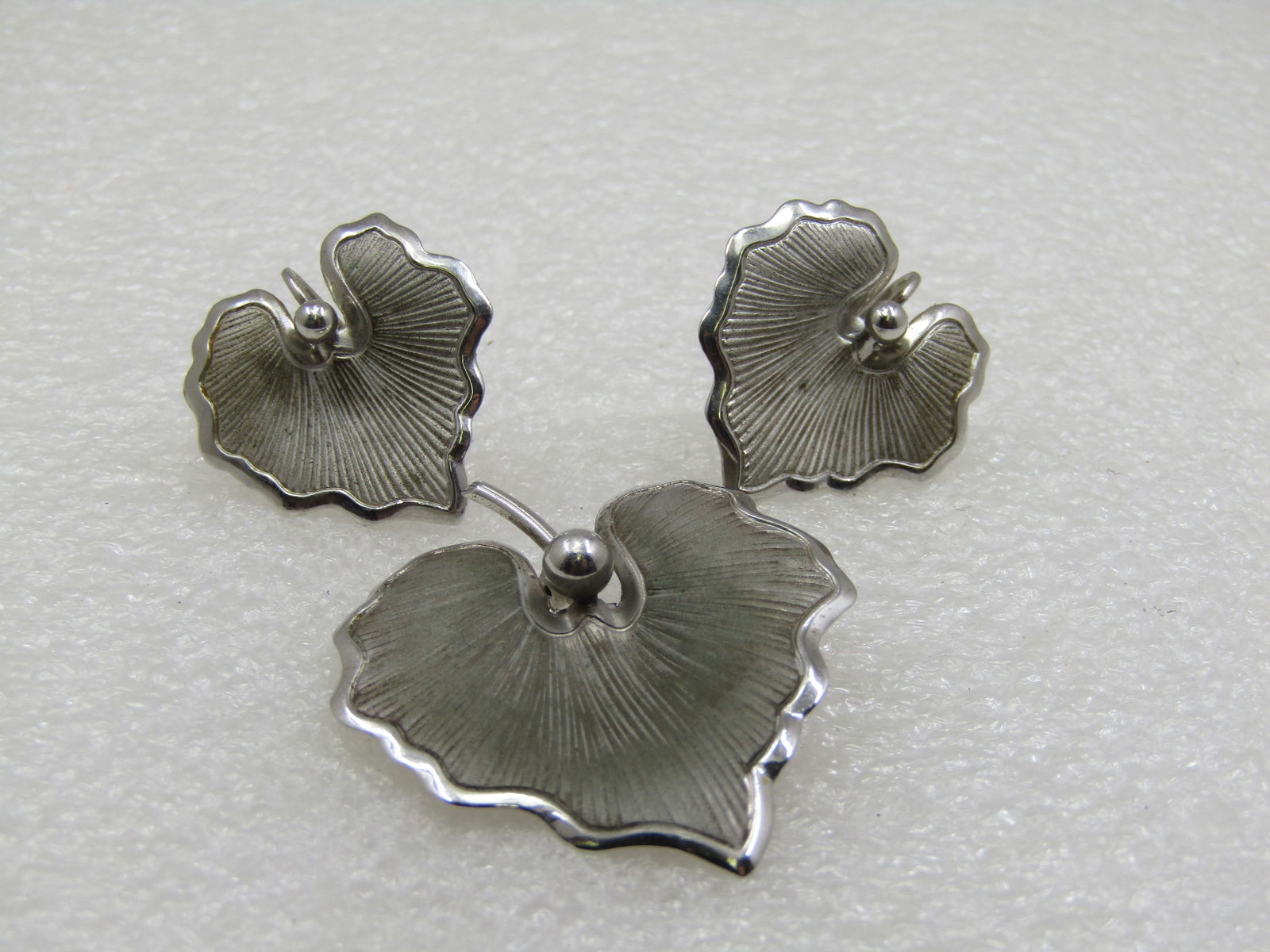 Vintage Sterling Leaf Brooch Earrings Set, Signed Loran Sim (1 of 4)