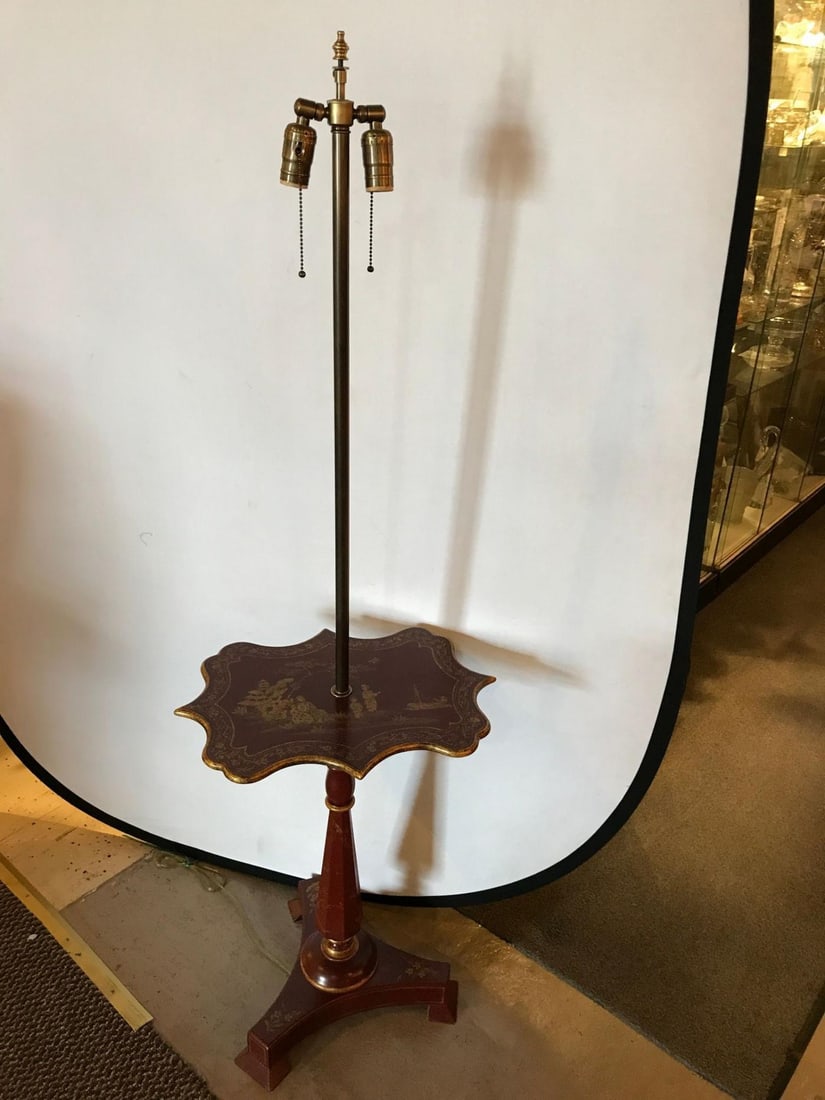 Red Chinoiserie Decorated Table Lamp with Custom Shades - 3