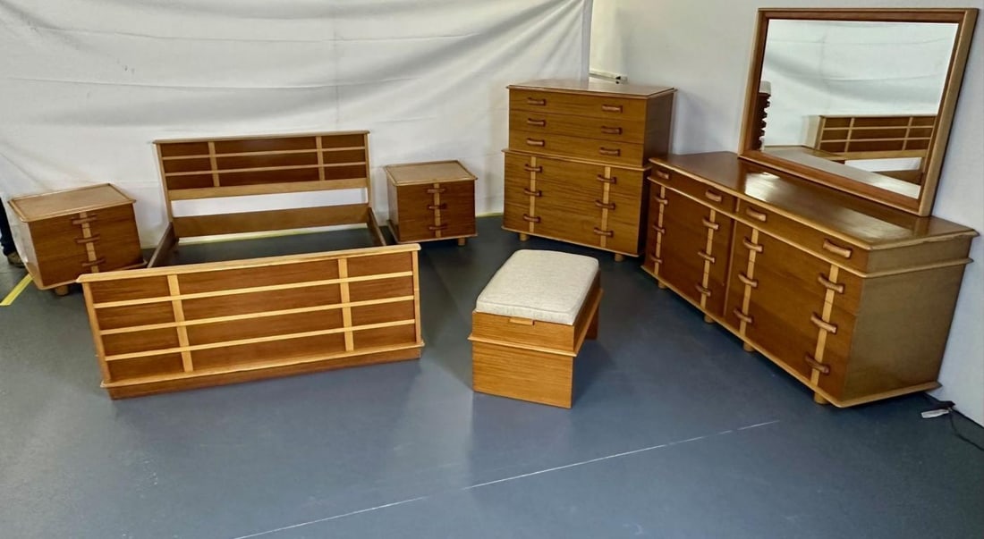 Rare Mid-Century Modern Paul Frankl for John Stuart Complete 1950s Bedroom Set - 3
