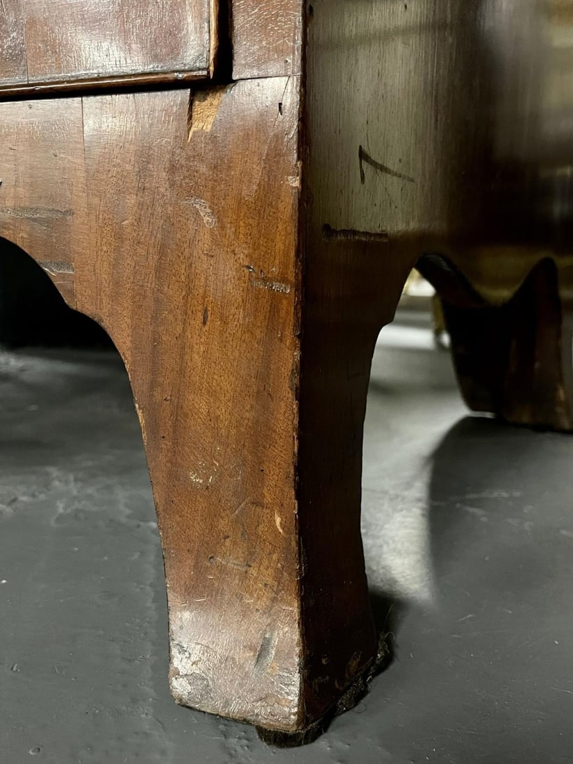 Late George III Mahogany Bowfront Chest on Chest - 10