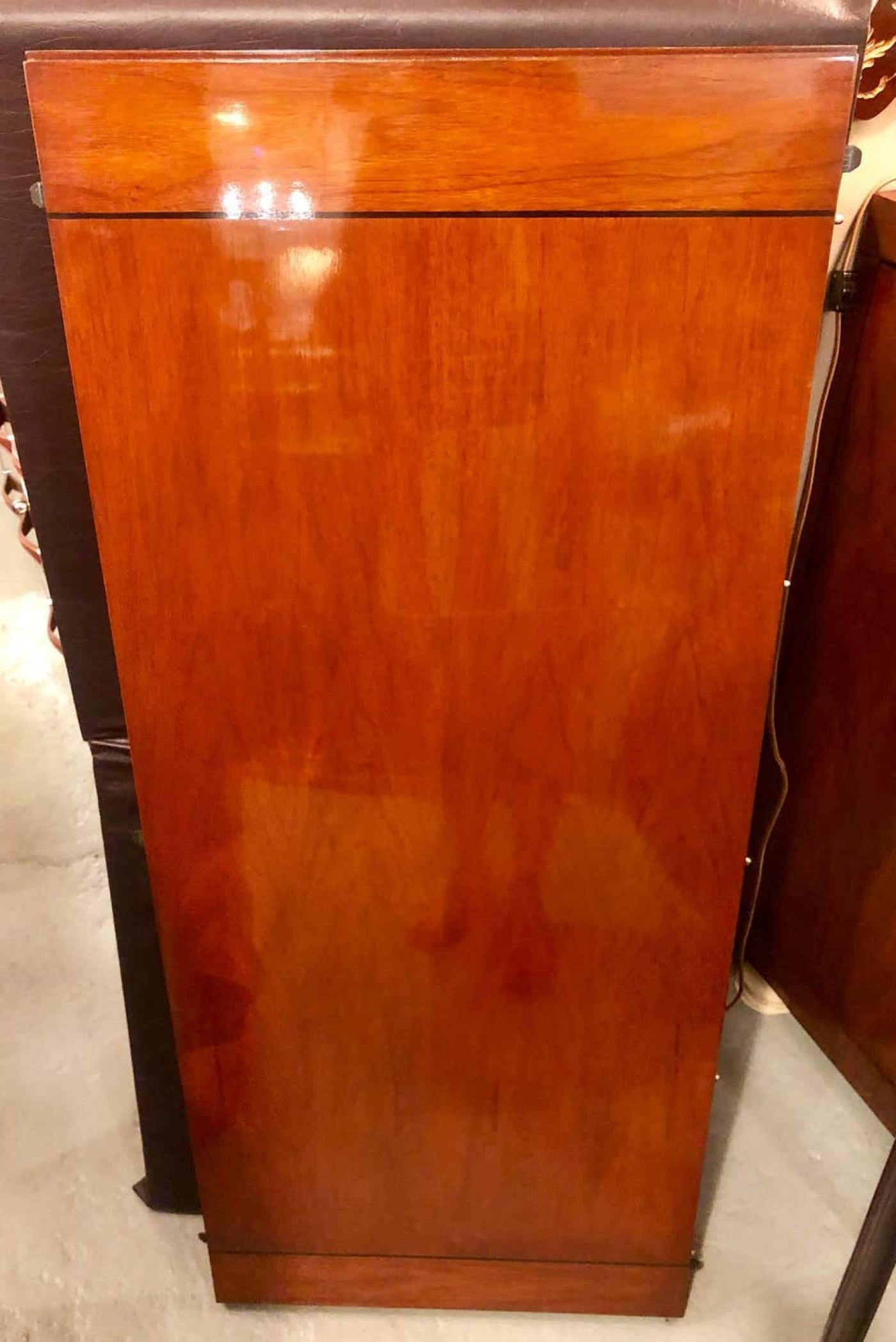 Ralph Lauren Modern Hollywood Dining Table Part of a Extensive Lauren Collection - 11