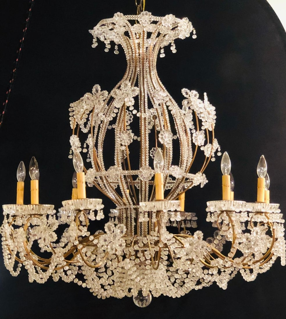 Beautiful Gilt Iron 12-Light Chandelier with Great Crystal and Bead Decoration - 3