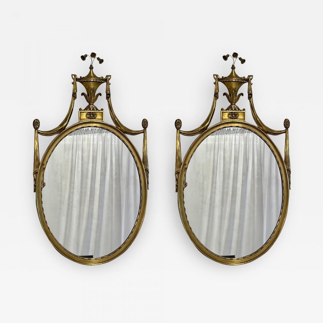 Pair of Adams Style Giltwood Wall Mirrors, Console or Commode Mirrors (1 of 11)