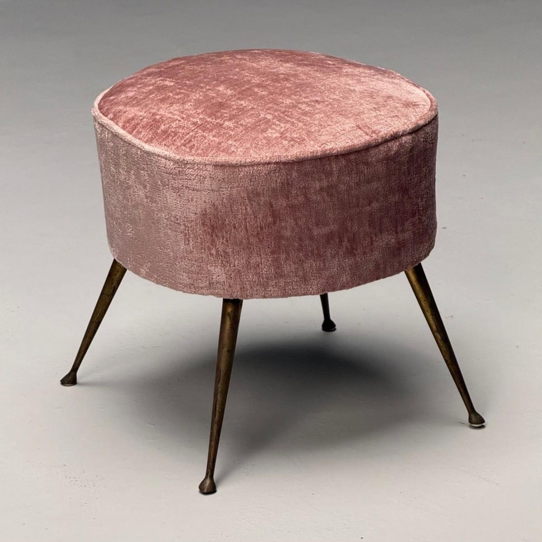 Italian Mid-Century Modern, Footstools, Patinated Brass, Pink Velvet, 1950s - 6