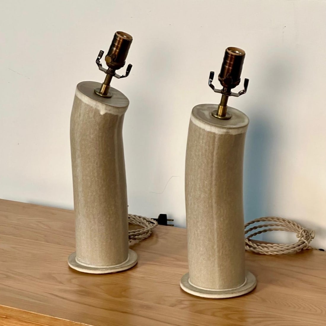 Pair Contemporary Stoneware Beige Glazed Ceramic Table / Desk Lamps, Parchment - 6