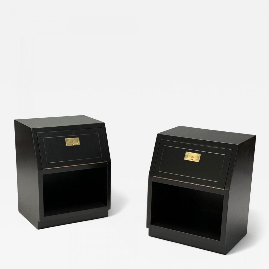 Henredon, Mid-Century Modern, Black Lacquer, Brass, Campaign Nightstands, 1960s - 2
