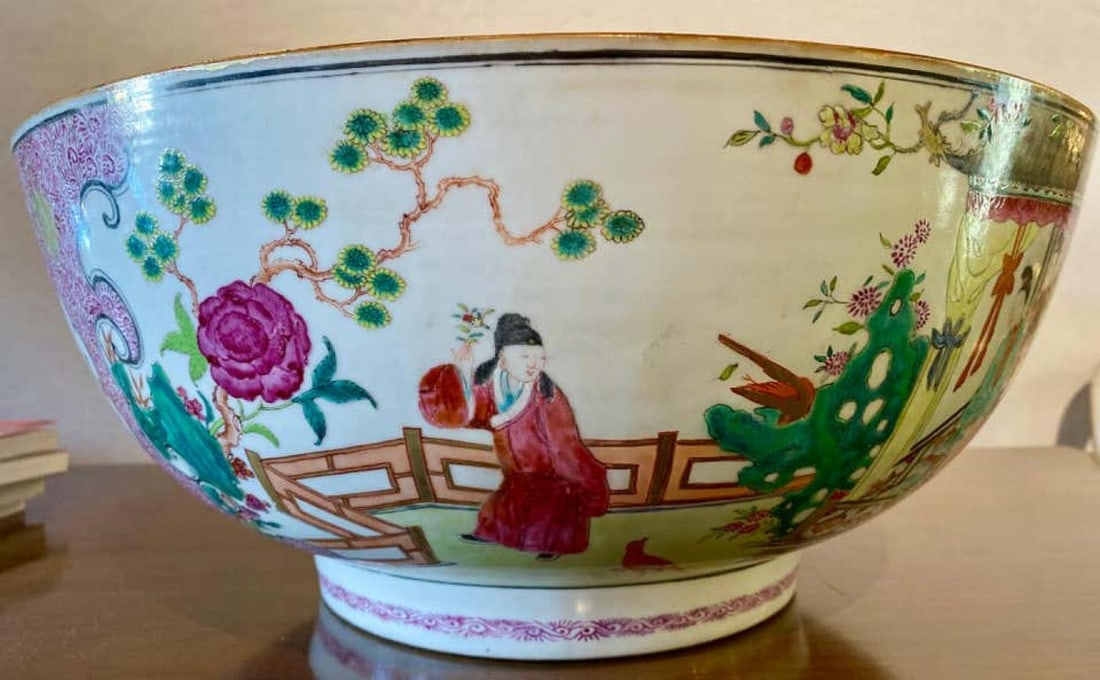 19th Century Famille Rose Chinese Export Punch, Koi Decorated - 5