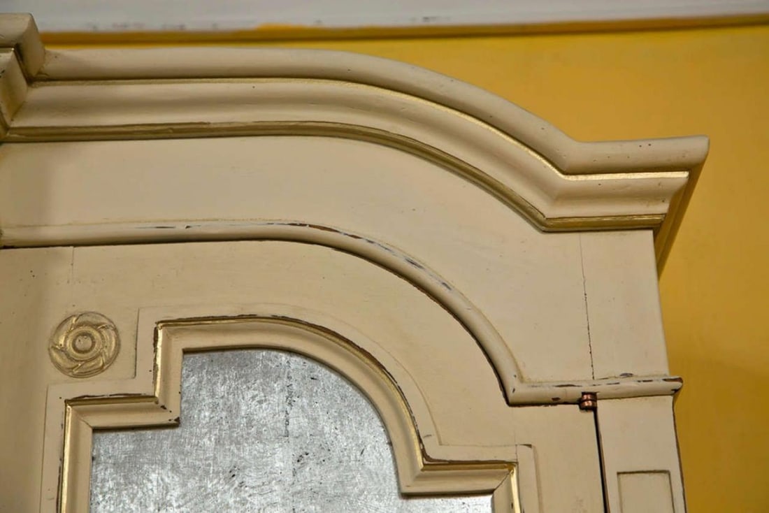 Maison Jansen Ivory Distress Painted Gilt Gold Decorated Bookcase / Cabinet - 11