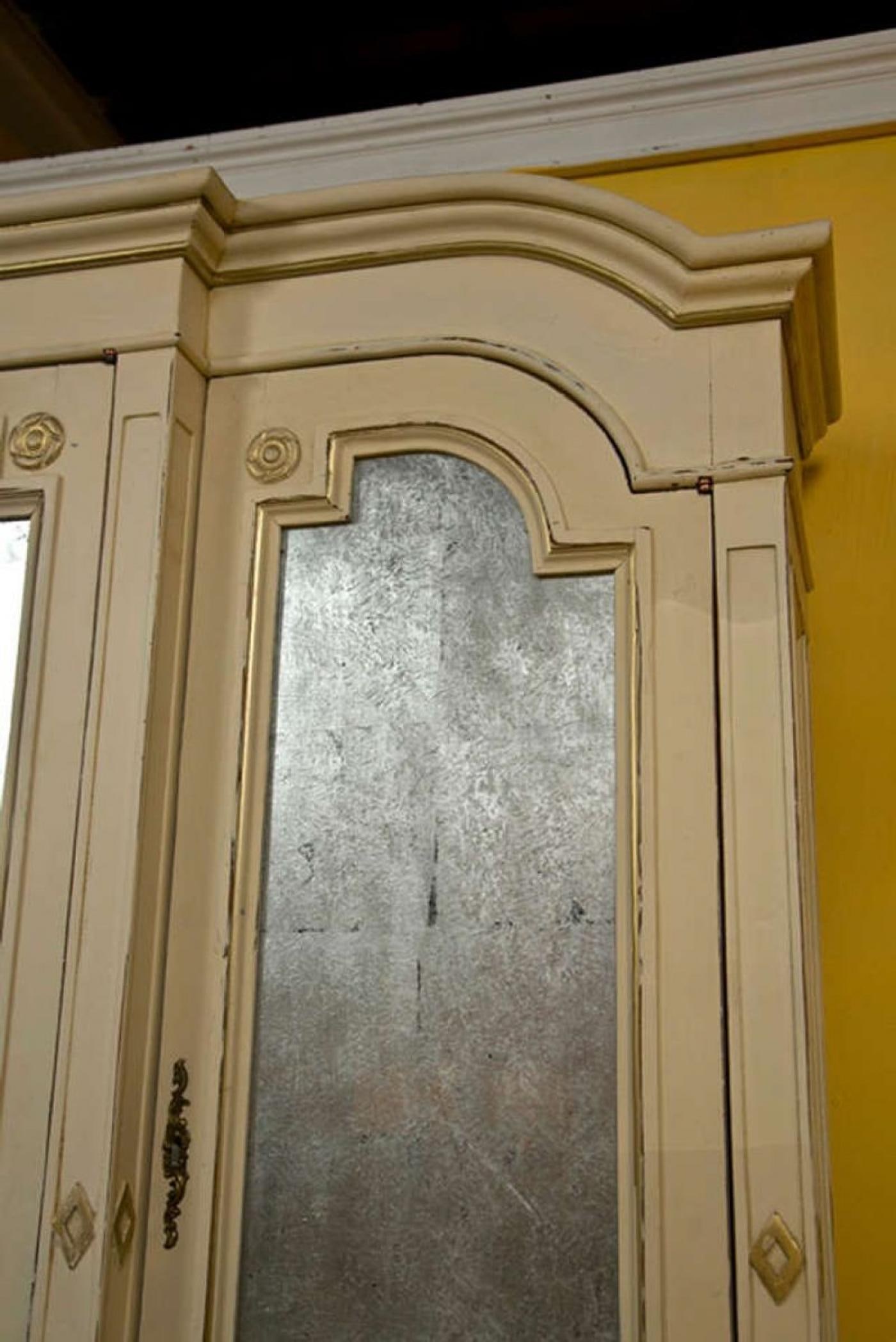 Maison Jansen Ivory Distress Painted Gilt Gold Decorated Bookcase / Cabinet - 4