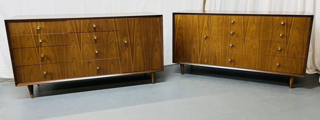 Pair of Mid Century Modern Chests, Dressers Bedside Stands, Opposing, Refinished - 4