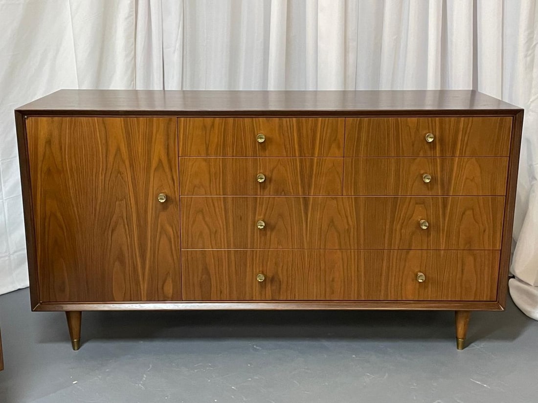 Pair of Mid Century Modern Chests, Dressers Bedside Stands, Opposing, Refinished - 6