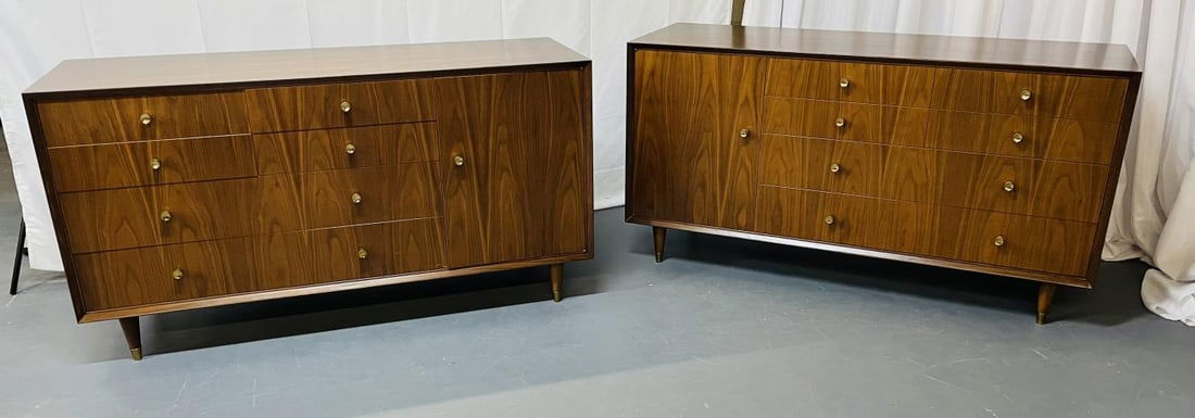 Pair of Mid Century Modern Chests, Dressers Bedside Stands, Opposing, Refinished - 9