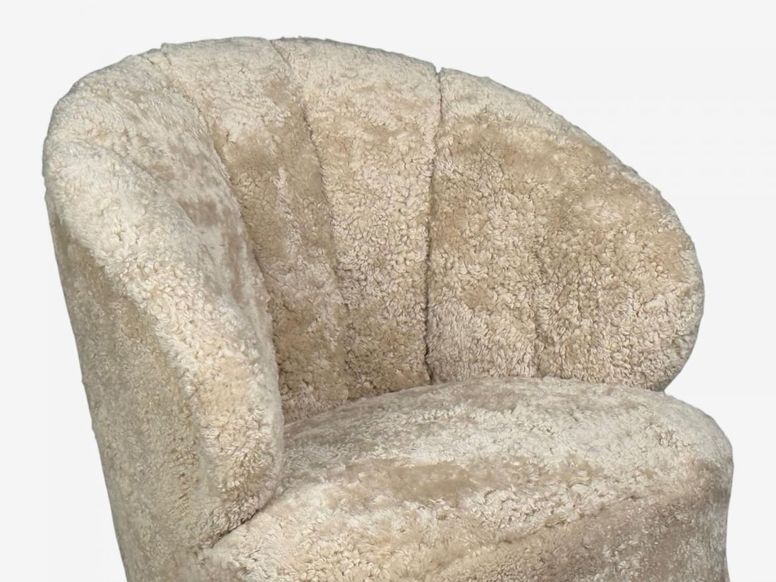 Finnish Modern, Shell Form Lounge Chairs, Beige Shearling, Wood, Finland, 1940s - 5
