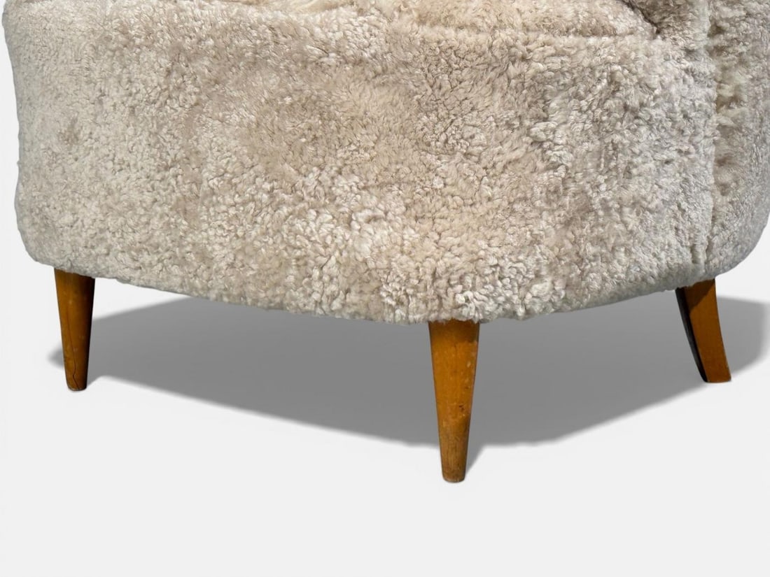 Finnish Modern, Shell Form Lounge Chairs, Beige Shearling, Wood, Finland, 1940s - 8