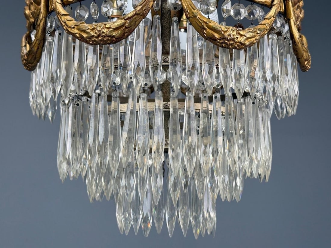 French Louis XVI, Chandelier, Dore Bronze, Crystal, France, 19th Century - 6