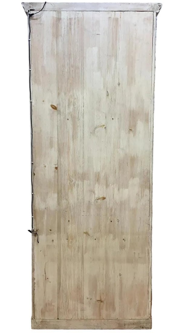 Vintage Parisian White and Gold-Leaf Display/Curio Cabinet - 3