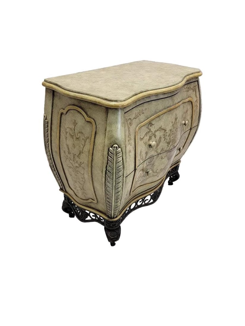 Vintage Italian Venetian Style Bombe Chest by Collezione Europa - 4