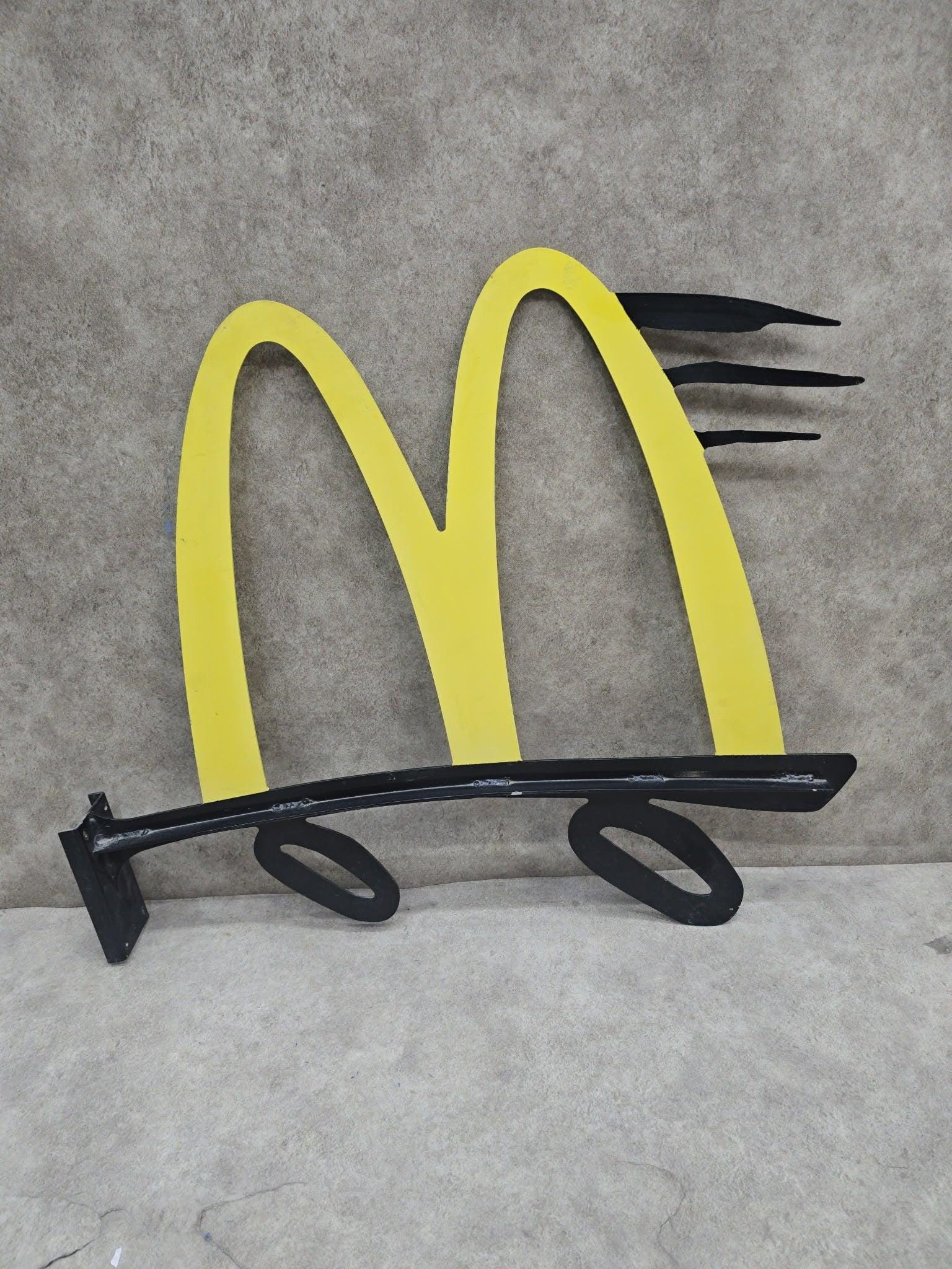 McDonald's Drive-Thru Logo Sign - 3