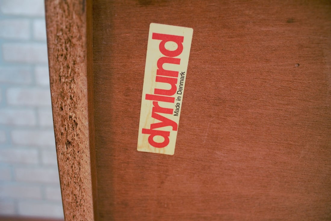 Mid Century Modern Danish Sliding Door Sideboard Credenza by Dyrlund: Title: Mid Century Modern Danish Sliding Door Sideboard Credenza by Dyrlund Description: Mid Century Modern Danish Sliding Door Sideboard Credenza by Dyrlund Elegant Mid Century Modern Danish