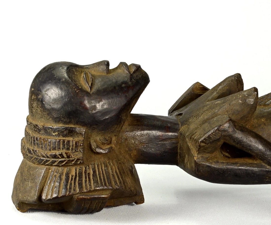 Large LUBA Classical Cult Figure Statue Congo DRC African Tribal Art 1329: Title: Large LUBA Classical Cult Figure Statue Congo DRC African Tribal Art 1329 Description: CONGO DRC LARGE FEMALE CULT FIGURE LUBA Very beautiful sculpture, powerful She has most of the characteris