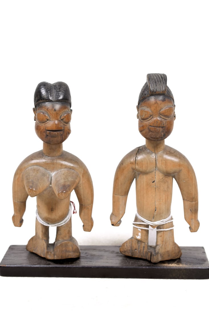 Venavi twin figure – Wood, Beads – Ewe – Togo (1 of 7)