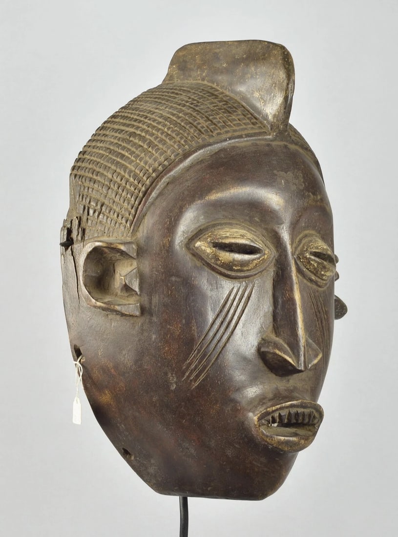 African Art - Large & impressive wooden Mask Probably from Nigeria 16" - 7