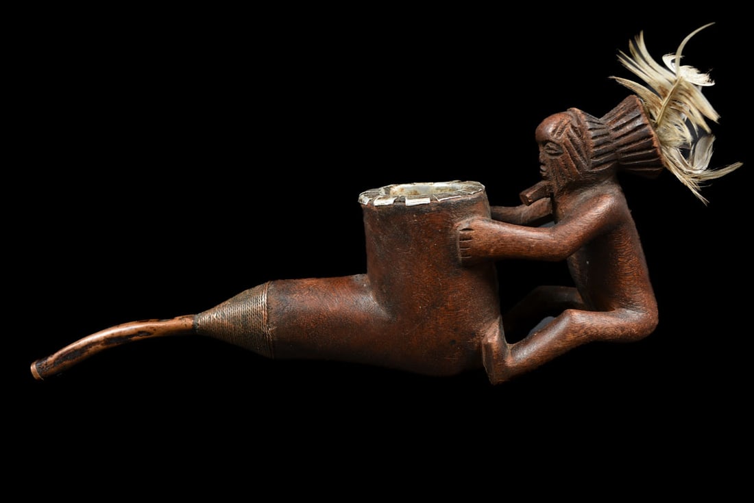 Ceremonial Pipe – Wood – Teke – Congo: Stylistic well carved wooden pipe from the Chokwe people of DR Congo. At its height during the second half of the nineteenth century, aristocrats surrounded themselves with a wide variety of finely cr