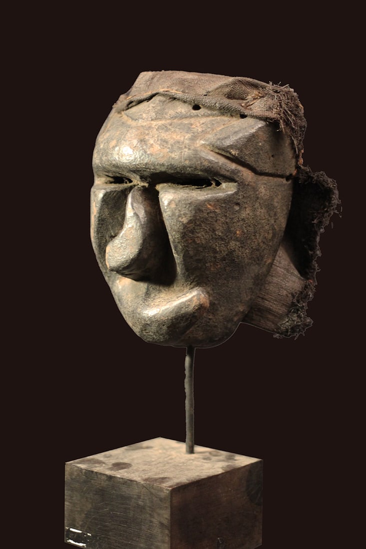 Mbangu distorted mask – Wood – Pende – Congo - 3