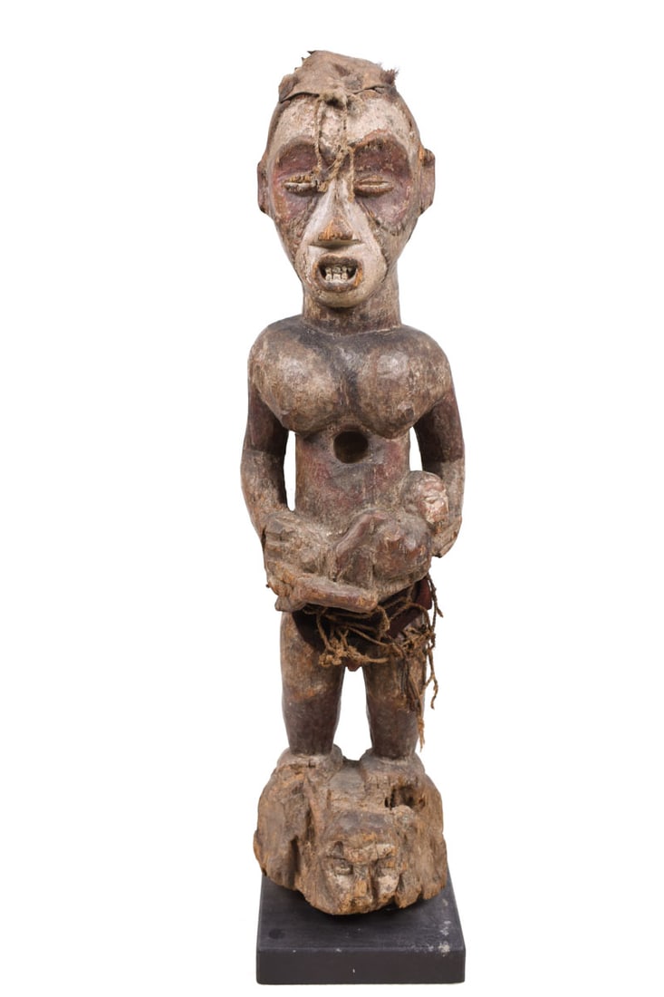 Maternity figure – Wood – Yombe – Congo (1 of 7)
