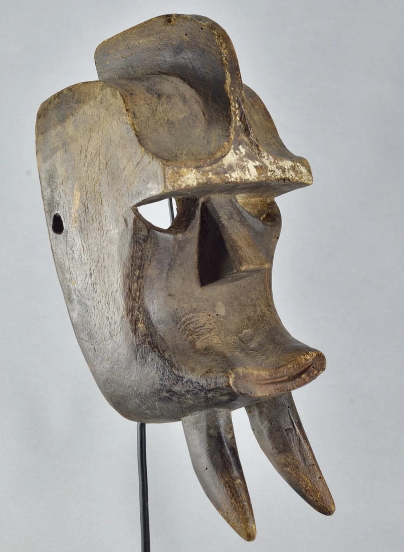 Nice KWELE zoomorphic Gorilla wood Ngon Mask african sculpture GABON - 8