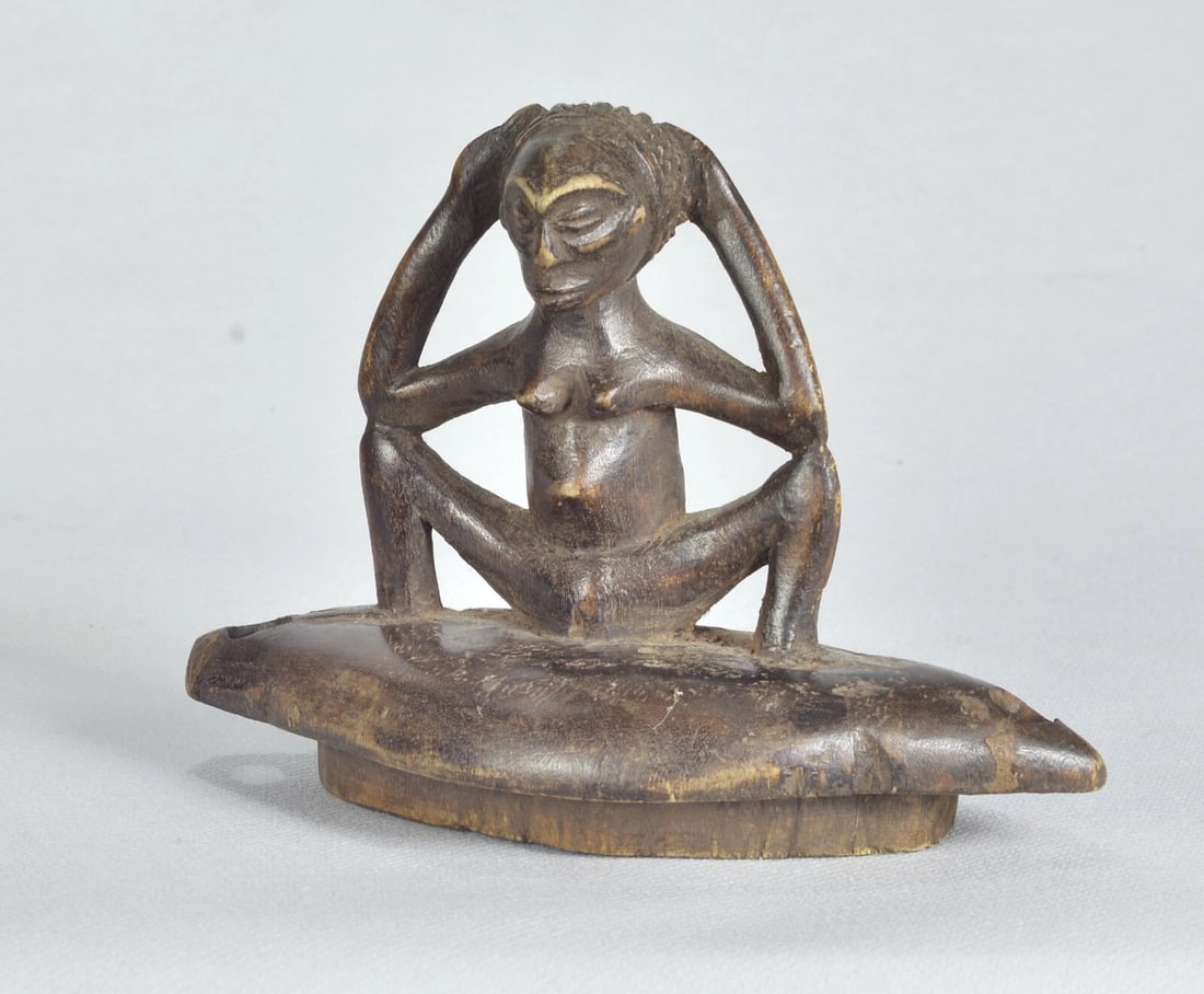 African Art LUBA or ZULA Anthropomorphic Wooden Box Lid Statue sculpture Congo - 2