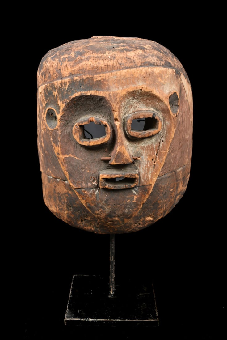 Anthropomorphic mask – Wood – Ngbaka- Ubangi, DR Congo: Ex Zemanek-Münster Provenance: Justin Barthels (Maastricht, NL) Great African light wooden mask form the NGBAKA tribe of Zaire. These kind of masks are worn during initiation ceremonies. The