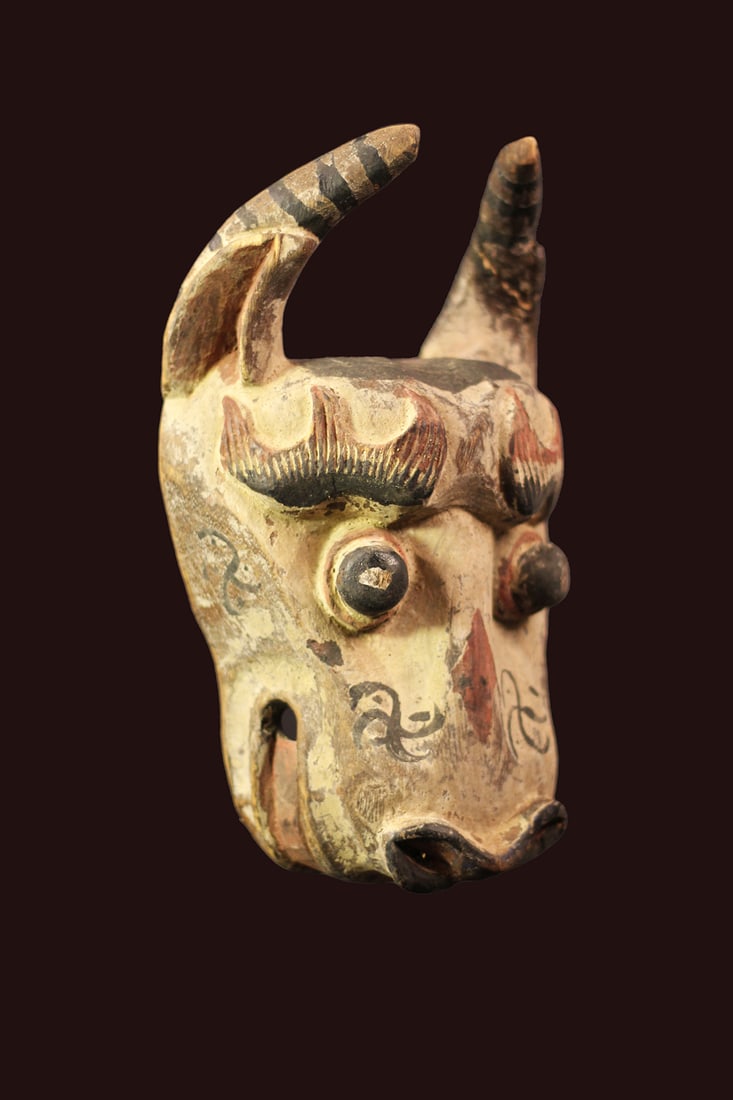 Bull mask – Wood – India - 4