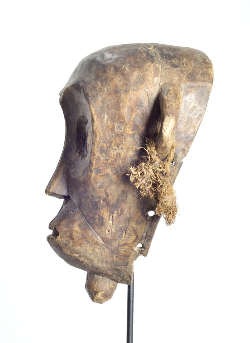 African Art Beautiful anthropomorphic probably mask Kumu ? - 4