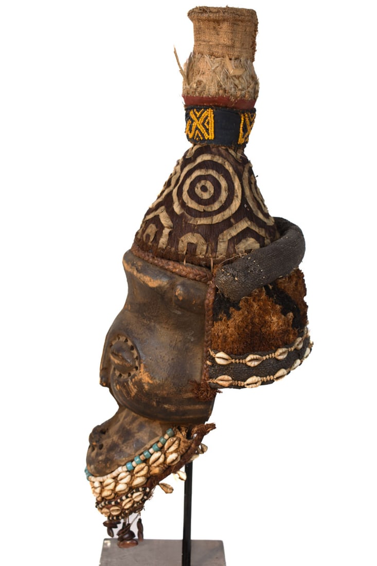Royal Mask – Beads, Cauri, Wood – Kuba – DR Cong - 5