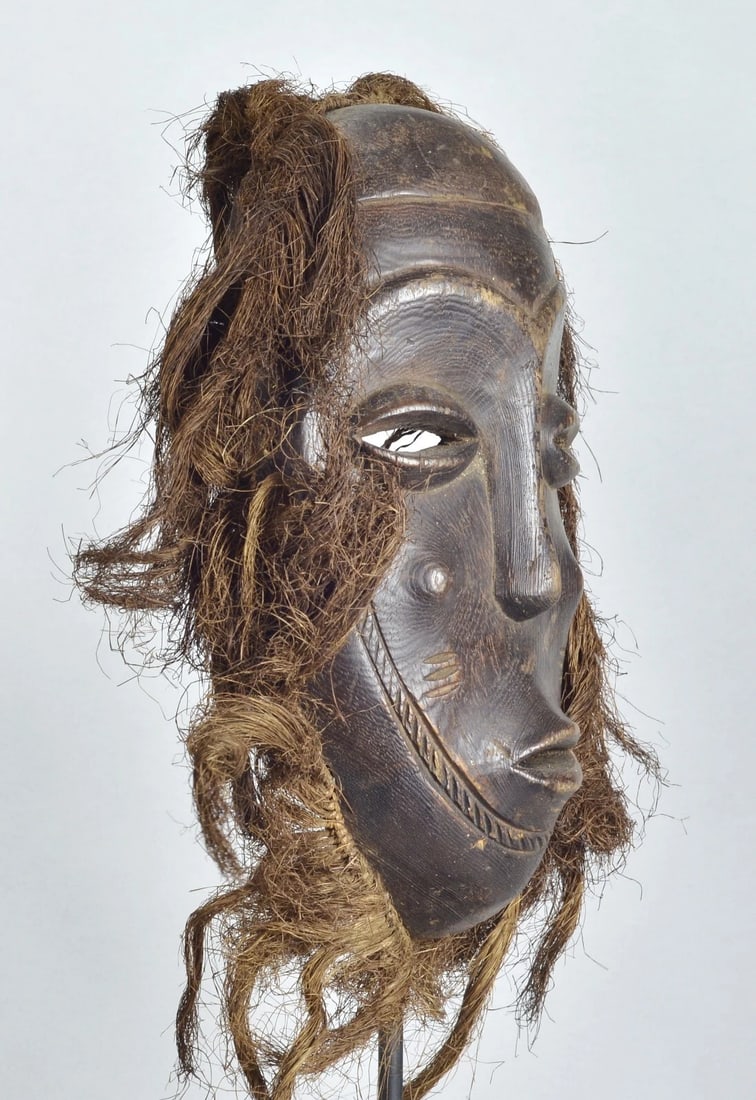 African Art Beautiful anthropomorphic probably Luba mask - 2