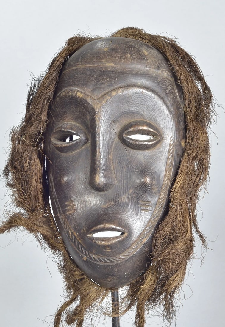 African Art Beautiful anthropomorphic probably Luba mask - 3