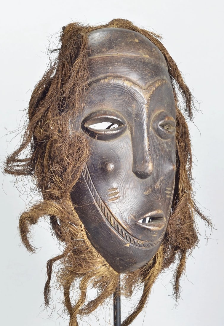African Art Beautiful anthropomorphic probably Luba mask - 4