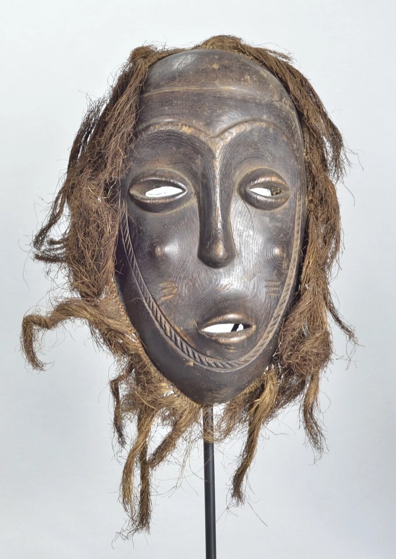 African Art Beautiful anthropomorphic probably Luba mask - 5