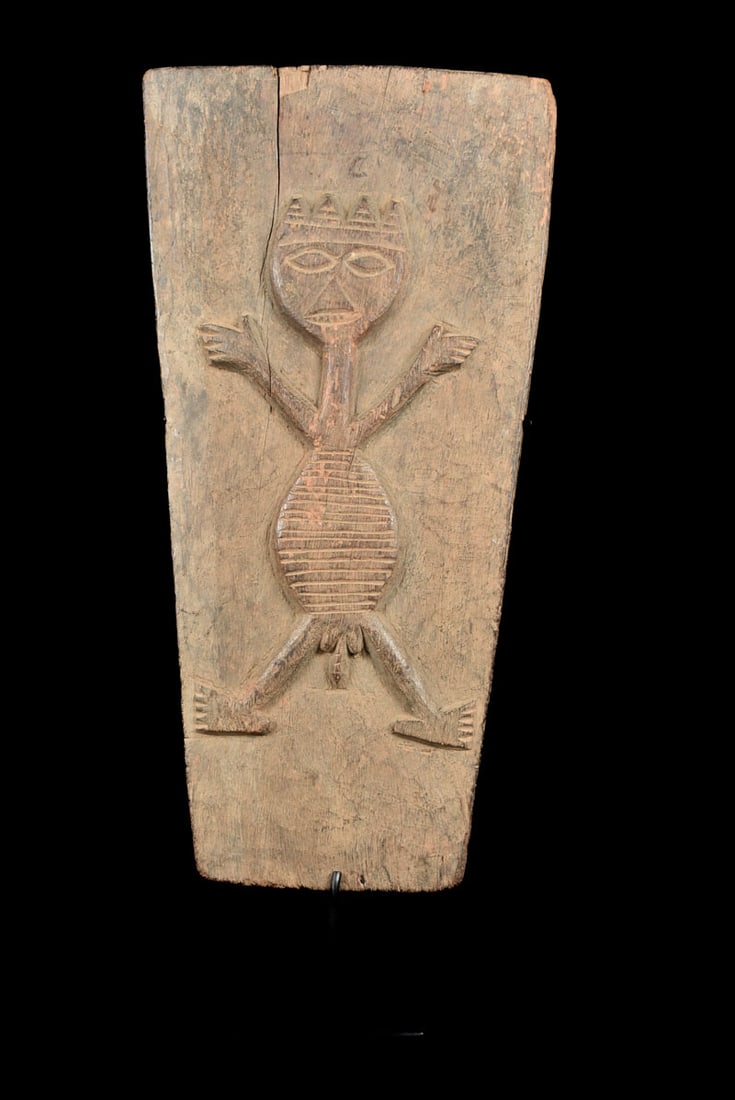 Panel – Wood – Yoruba – Nigeria – Schädler certificate: Wonderful panel from the Yoruba people of Nigeria. Good condition with a wonderfull aged patina. Provenance: Manfred Schäfer, former gallery owner from Ulm, Germany. With certificate of Authentic