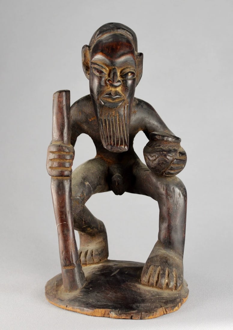 Beautiful old man figure statue sculpture Congo Rdc African art (1 of 10)