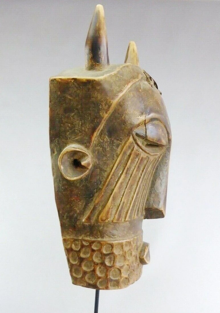 AFrican art Large horned Kuba wooden Mask african sculpture Congo - 2
