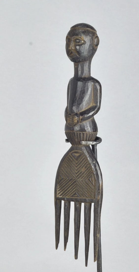 LUBA ? Congo wooden anthropomorphic COMB Topped with male bust African Art - 4