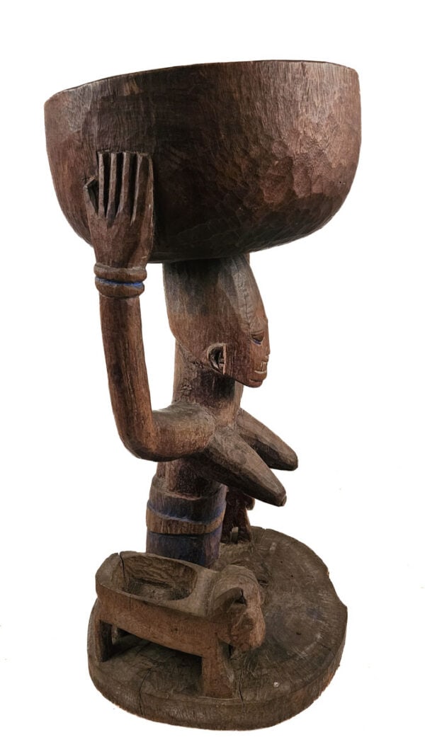 Bowl bearer Figure – Arugba Shango – Wood – Yoruba – Nigeria - 2